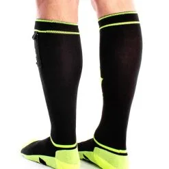 Chaussettes Brutus Gas Mask Party Pockets - Noir/jaune Neon 11 Chaussettes Brutus Gas Mask Party Pockets - Noir/jaune Neon -Poppers Soldes chaussettes brutus gas mask party pockets noir jaune neon 3 1 9133